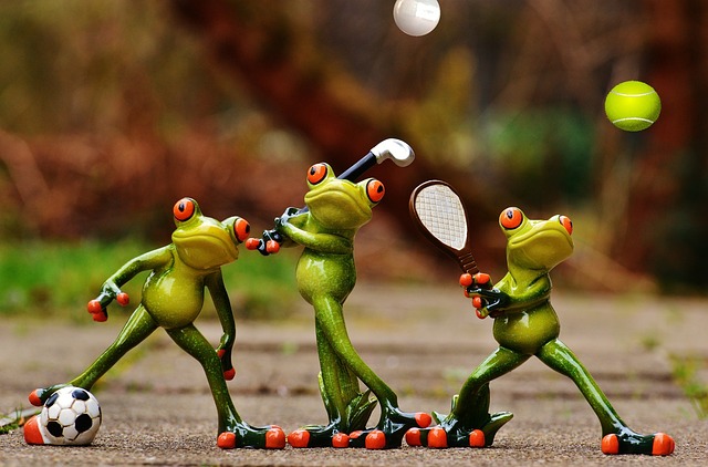 frogs, athletes, soccer